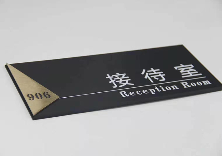 �Lɳ����������