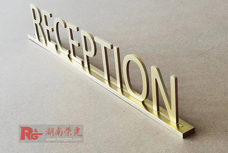 �Lɳ������