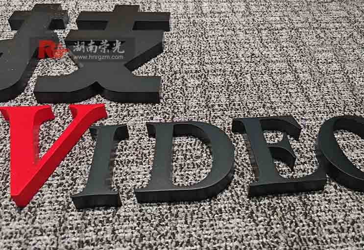 �Lɳ������